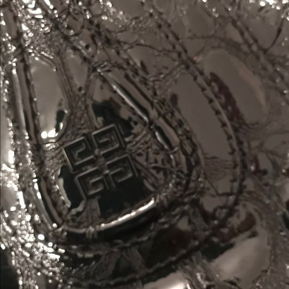 SOLD❌ Givenchy XL Nightingale Bag 👜❤️ - Picture 3 of 9